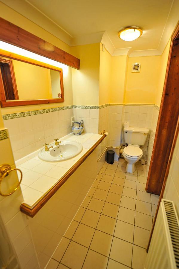The Coachman Pub, Hartford, Room Only Hartford  Εξωτερικό φωτογραφία
